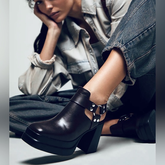 FREE PEOPLE Hybrid Harness Boots NWOT